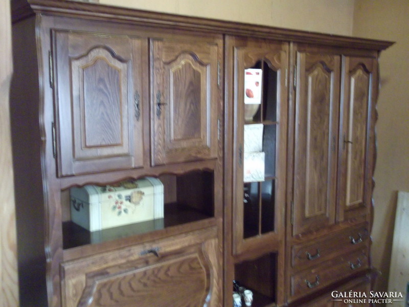 Oak cabinet 214 cm long, 190 cm high, lower part 53, upper part 43 cm deep.