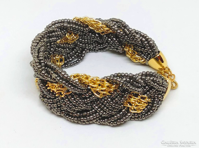 Braided bracelet with 20 rows of gray Czech glass seed beads and gold chain