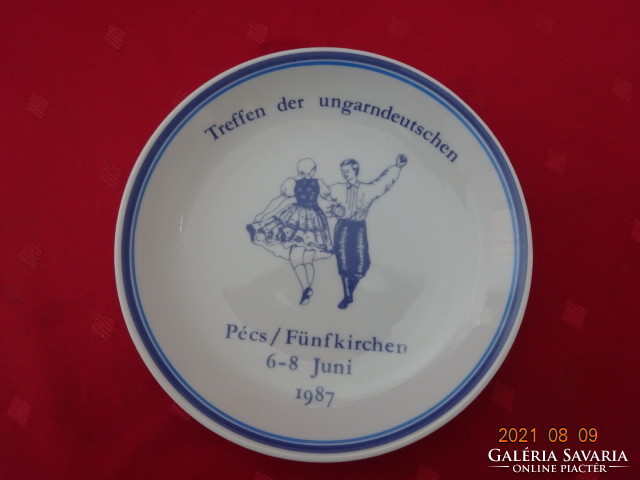 Hollóházi porcelán falitányér. Treffen der ungarndeutschen, átmérője 15 cm. Vanneki!