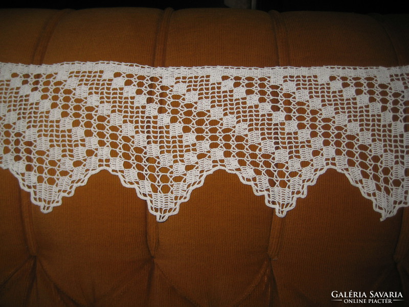 Fine crochet runner 62 x 22 cm