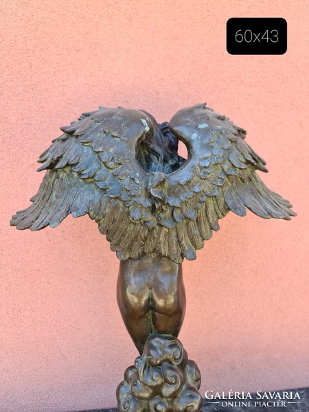 Nagyméretű szárnyas angyal bronzszobor