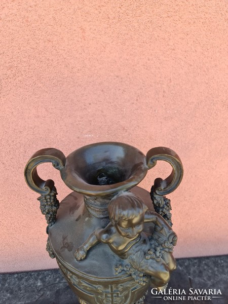 Bronz váza