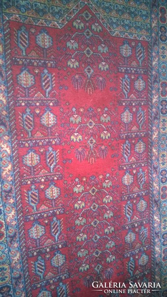 Antique Iranian carpet - traditional colors and motif 161x77 cm
