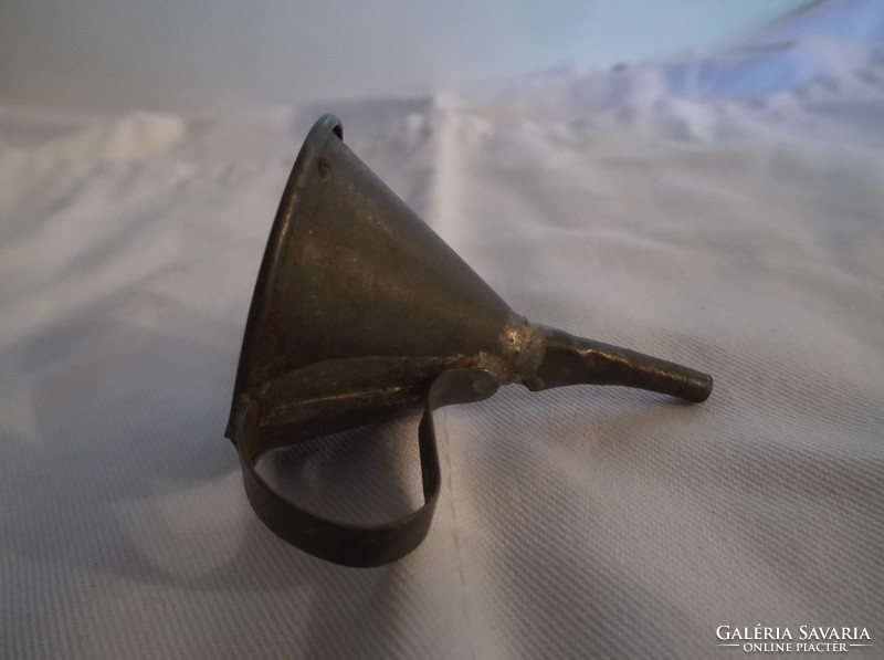 Funnel - old - tin - small - 5 x 3.5 cm - Austrian - perfect
