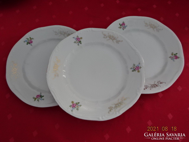Német porcelán kistányér, virágmintás, átmérője 18,5 cm. 3 db együtt eladó Vanneki!