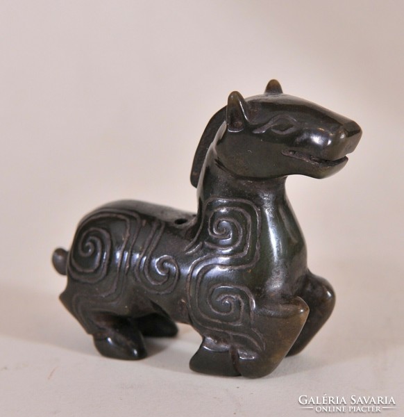 Antik kínai faragott jáde ló