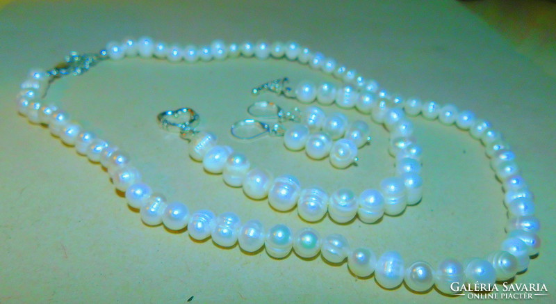 Off-White Genuine Pearl Jewelry Set - Necklace Bracelet - Earrings