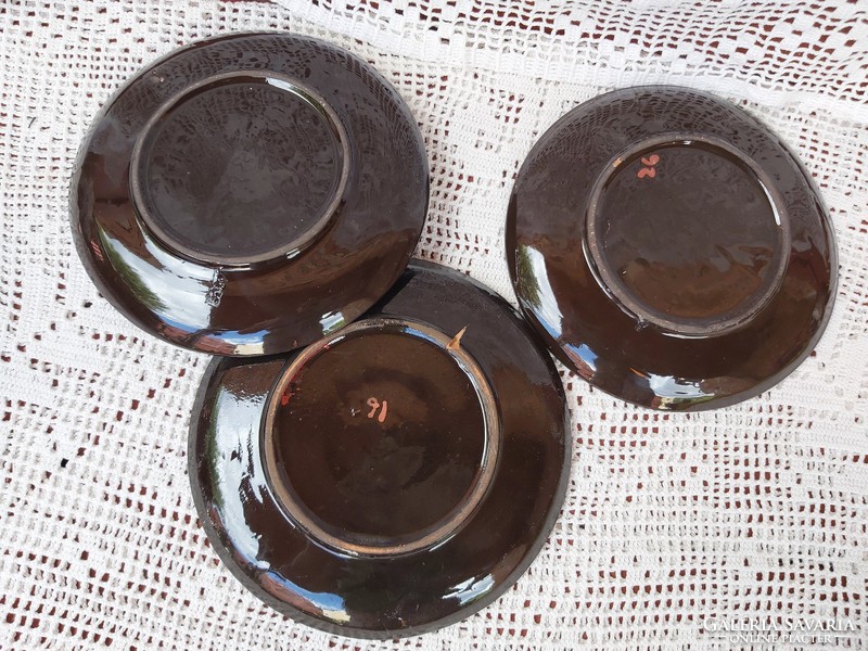 Hódmezővásárhelyi 17.5  cm-es  tányér csészealj, Nosztalgia