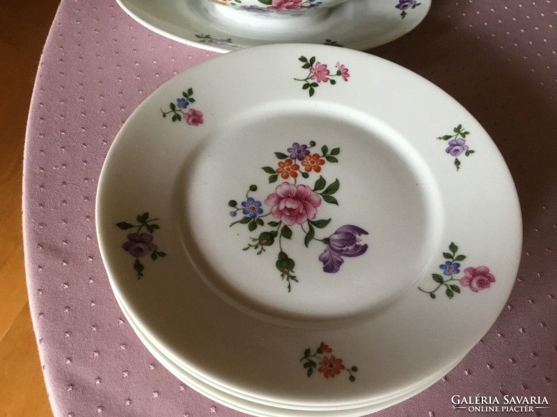 Bavaria zs&co antique porcelain, 4 cake plates and sauce bowl