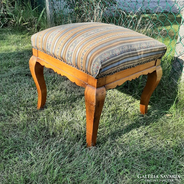 Különleges, egyedi nagy méretű antik ülőke / szék / puff 49cm magas,mint egy szék