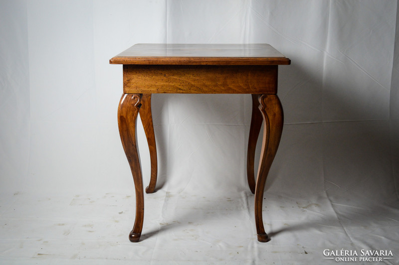 Antique neo-baroque table restored