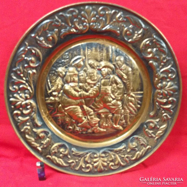 Large bronze life picture wall bowl, plate. 58.5 Cm.