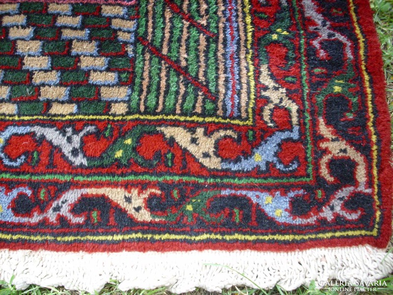 Sultanselim hand-knotted rug