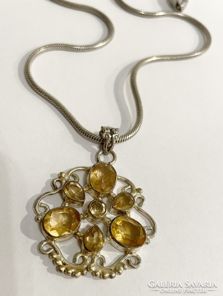 Extra flashy silver necklace with citrine stone pendant