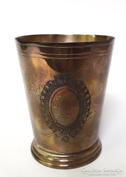 Metal cup, English form