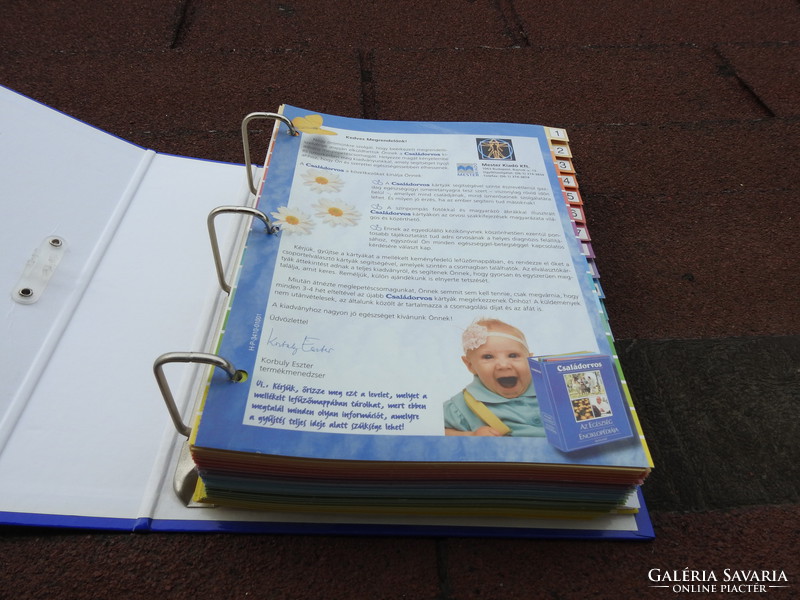 Family doctor - encyclopedia of health - in 4 ring folders