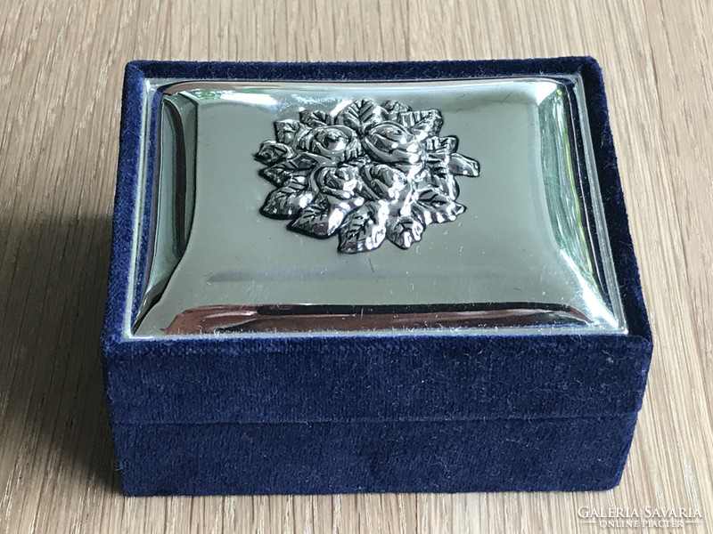 Italian jewelry box with silver top, 10x7,5x5 cm
