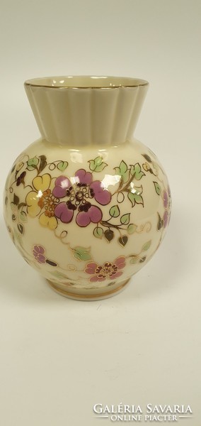 Zsolnay wavy rim, small vase with floral decor