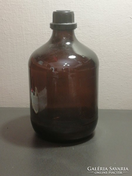 Nagy méretű patika, labor üveg palack