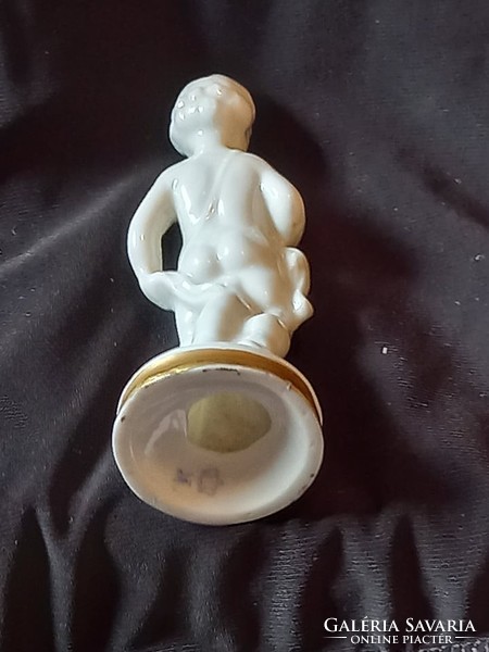 Nápolyi porcelán álló puttó figura (kézzel festett, jelzett forma számmal)