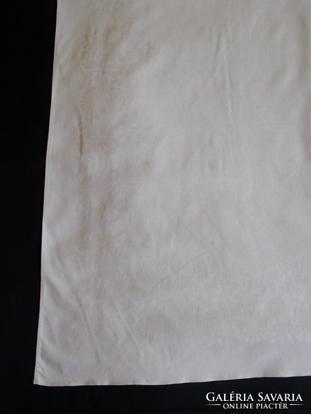 White damask tablecloth / tablecloth for sale!