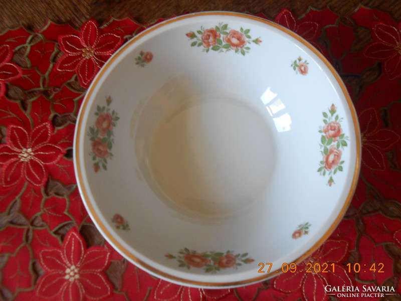 Zsolnay porcelain rose patterned bowl