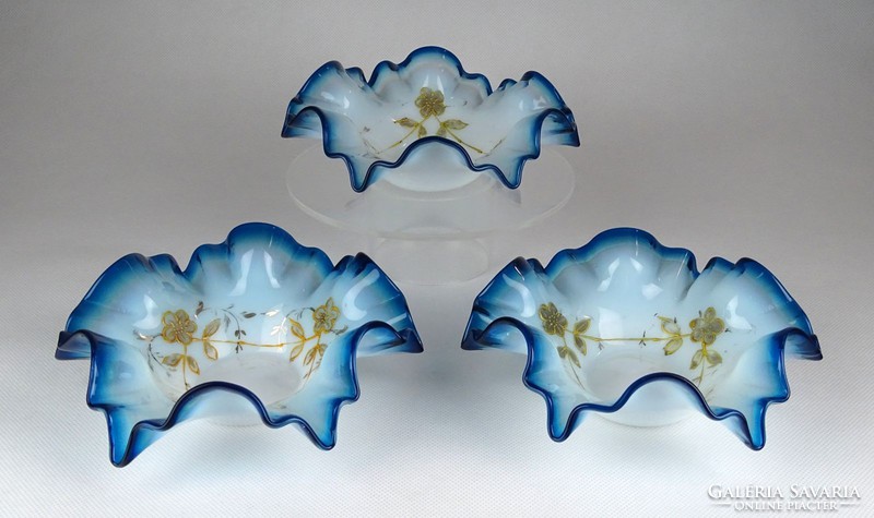 1G072 Antik 19. századi kék fújtüveg tálka készlet 3 darab