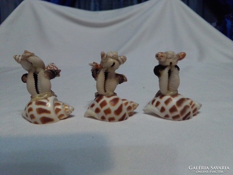 Mini "patkány zenekar" kagylókból, csigákból - három darabos