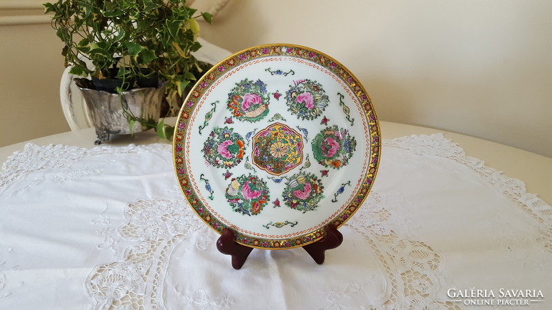 Antique, hand-painted Chinese decorative plate