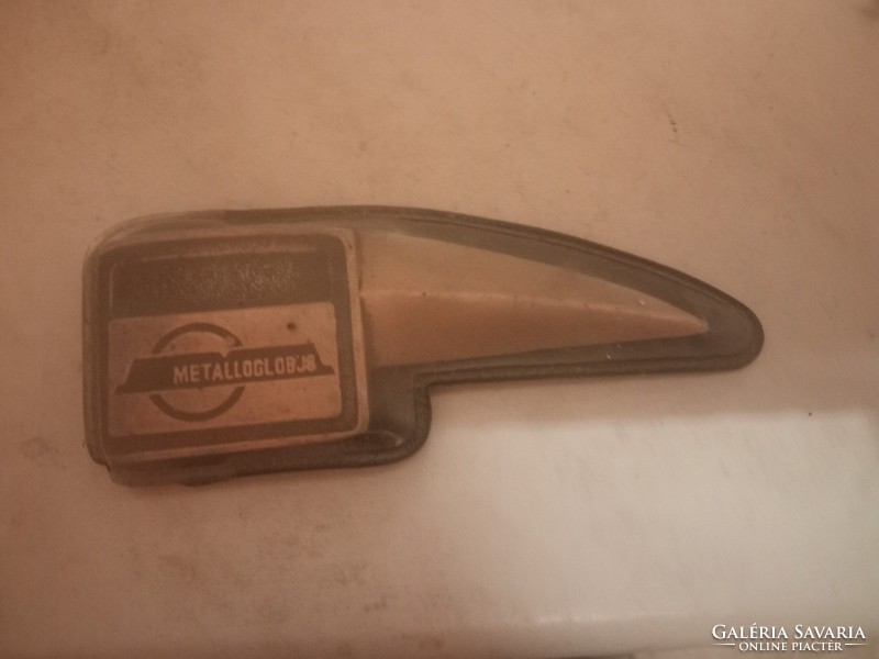 Metalloglobus leaf opening knife in its original case from the 1970s