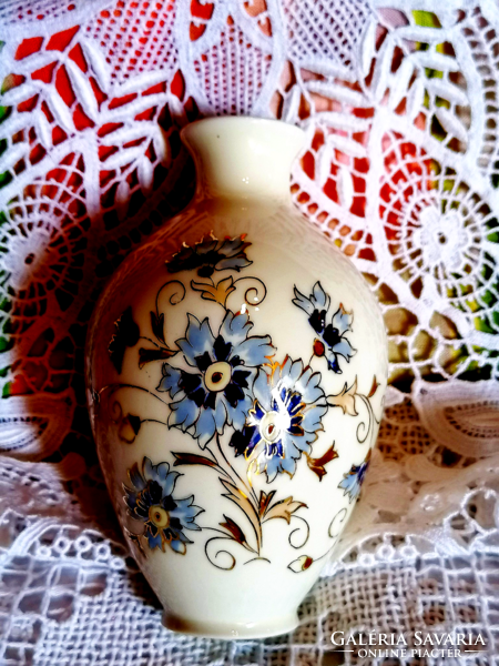 Graceful vase with Zsolnay cornflower pattern