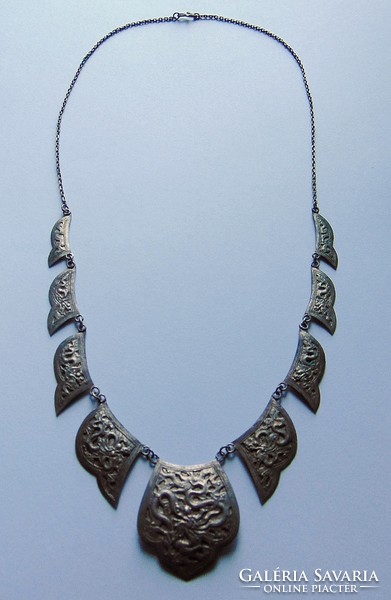Antik, 900 -as ezüst míves ázsiai nyakék, nyaklánc sárkánykígyó motívummal