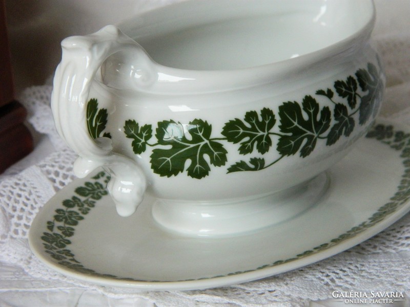 Fürstenberg rebe porcelain sauce pouring, serving green leaf
