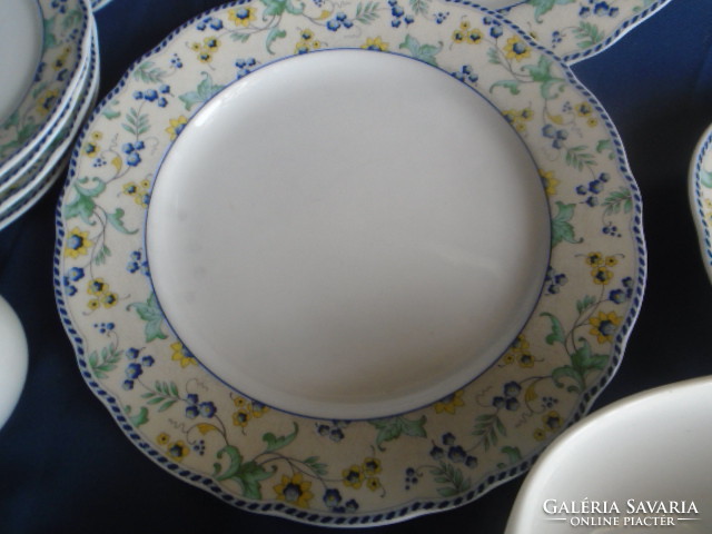 Form marienbad ingres weis porcelain incomplete tableware consists of 30 pieces