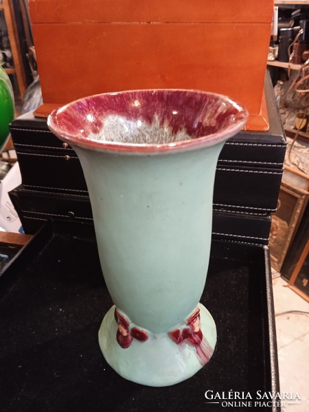 Olasz kerámia 20 cm-es magasságú váza, lakberhez kiváló.