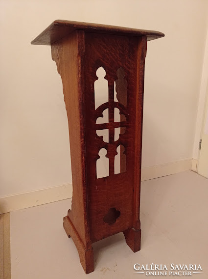 Antique gothic motif carved wood hardwood oak sculpture stand column table