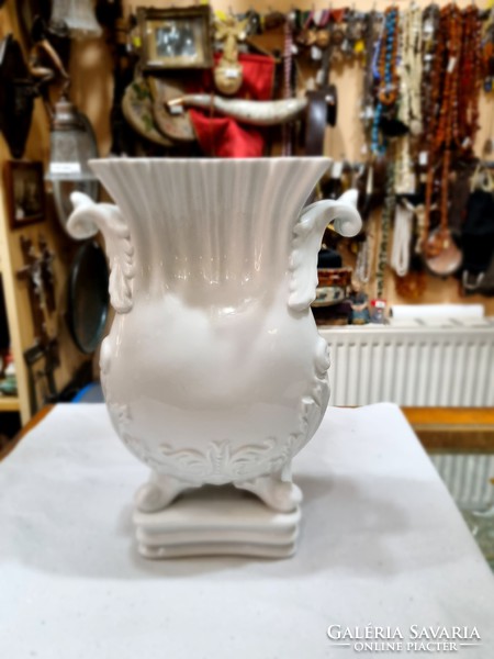 Fehér Herendi váza