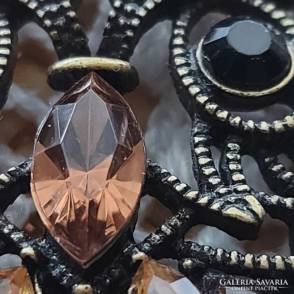 Huge, wonderful owl pendant with an 80 cm chain and lots of crystal stones