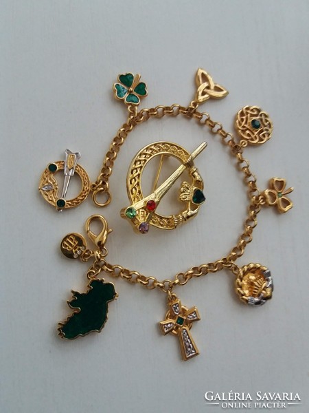 Richly gold-plated bracelet with brand, marked on all pendants and chain in good condition