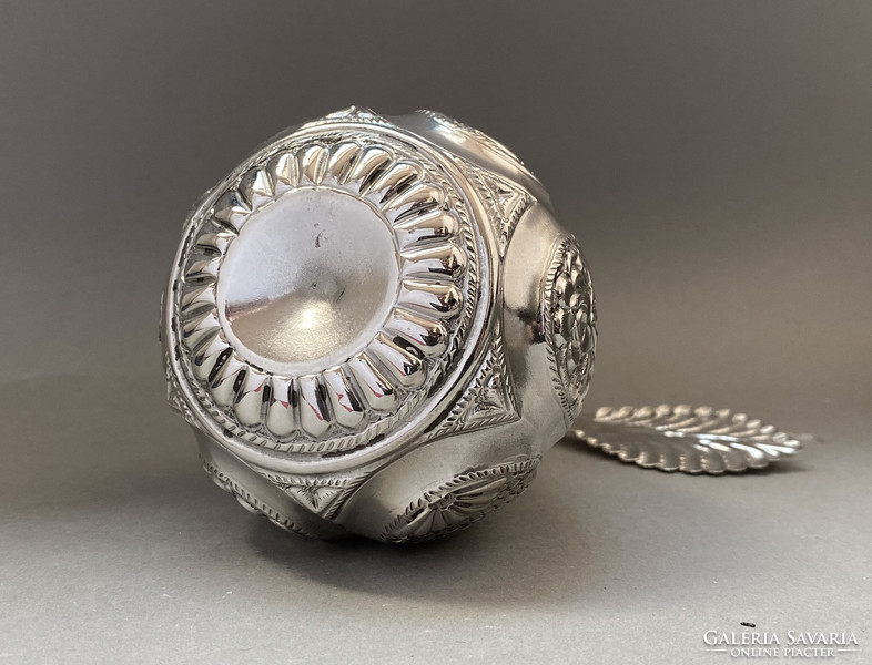 Díszes ezüst rózsavízlocsoló. C.1900