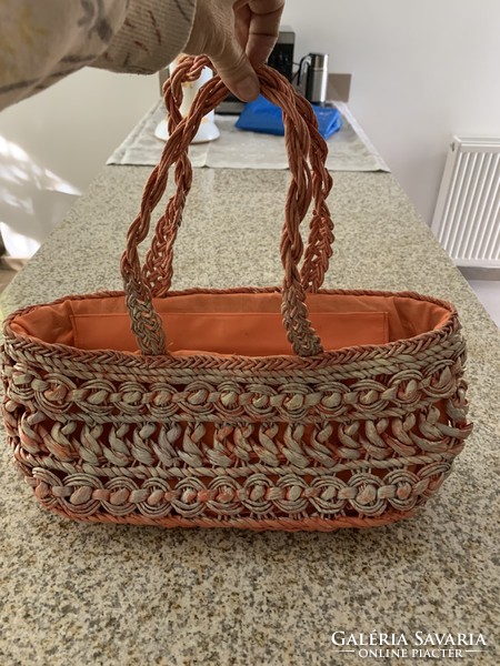 4 beautiful straw bags preserved for summer