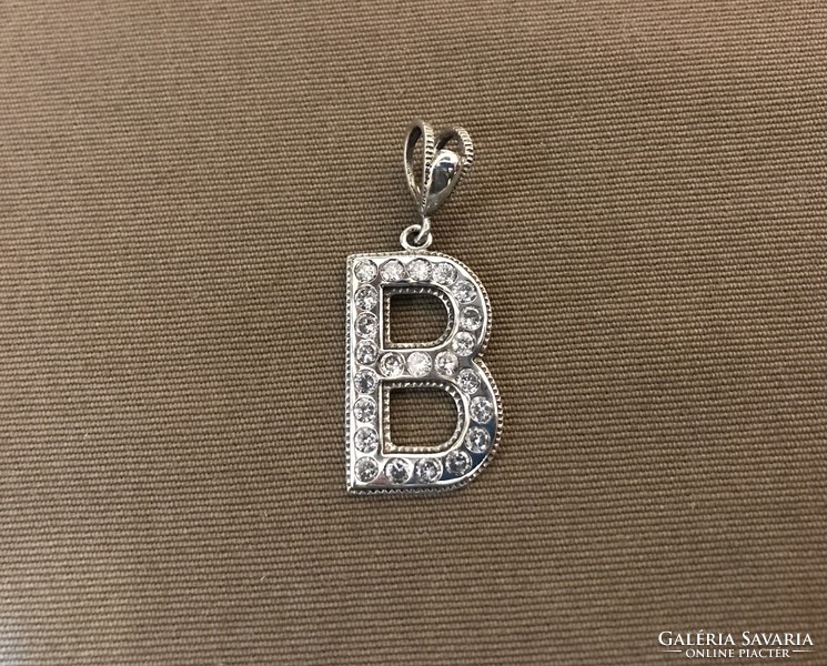 B betűs ezüst medál