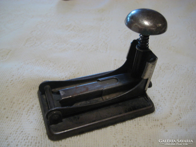 Old stapler from the 50s, iron, 105 x 80 mm