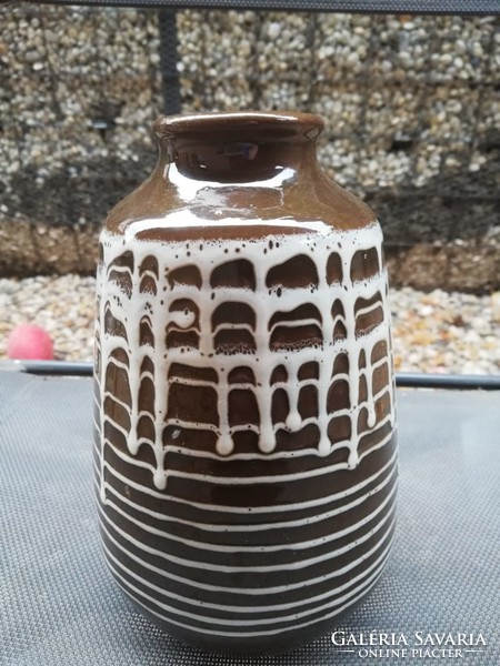 Brown and white continuous glazed ceramic vase 21 cm