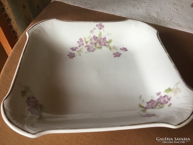 Antique porcelain bowl, 22 cm