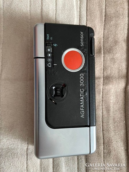 Retro pocket camera / works