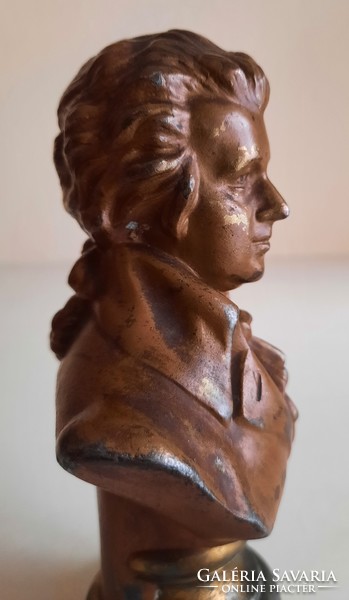 Mozart's tin statue