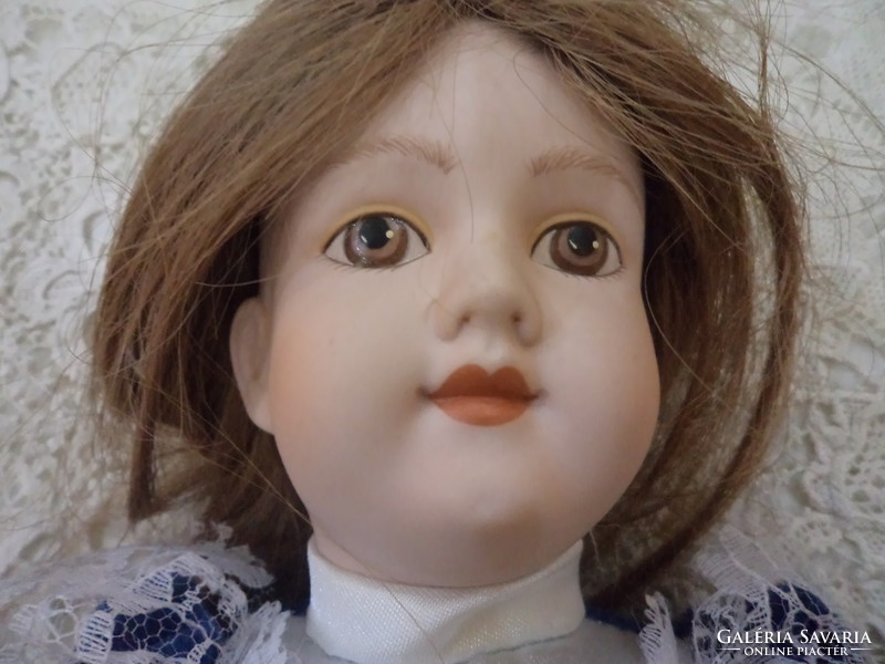 ARMAND MARSEILLE 390 replicat porcelán fejvállas baba -hibátlan állapotban