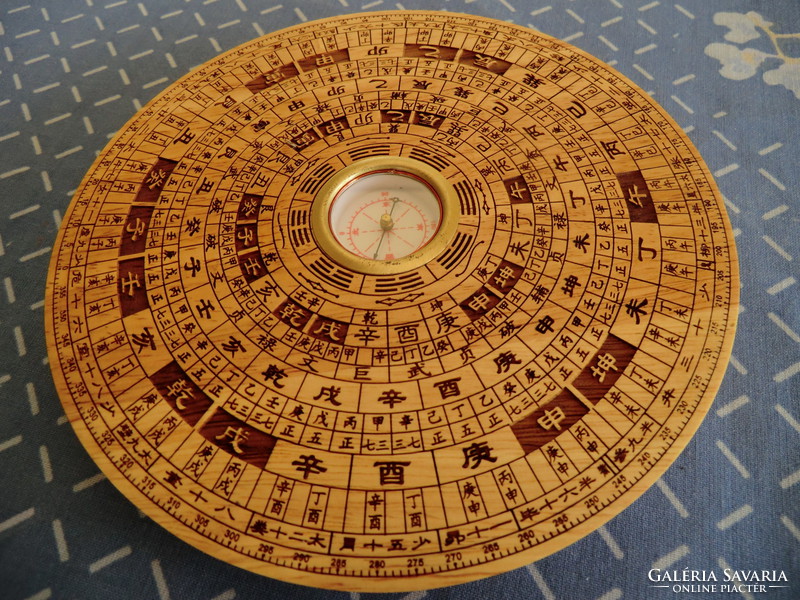 Feng shui disc with compass 20-25 cm in diameter