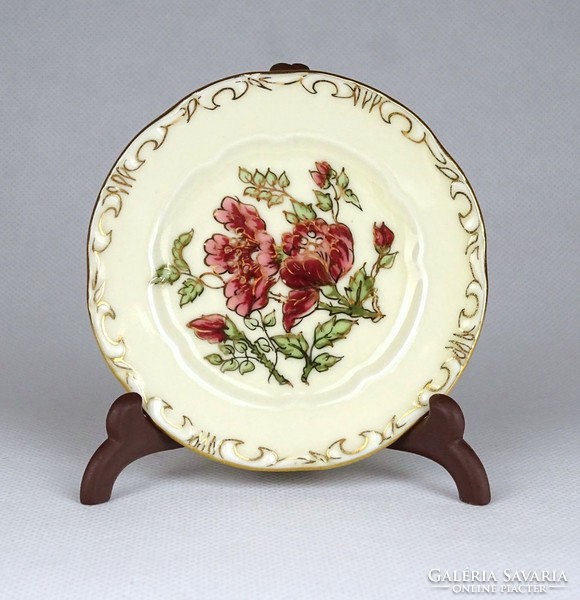 1G511 Vajszínű Zsolnay porcelán virágos tányérka 8.5 cm